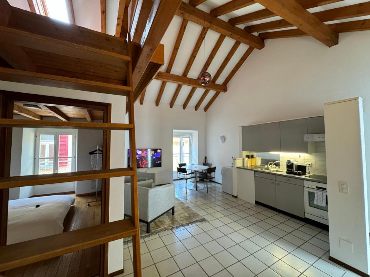 Apartment In The Old City, Piazza Grande